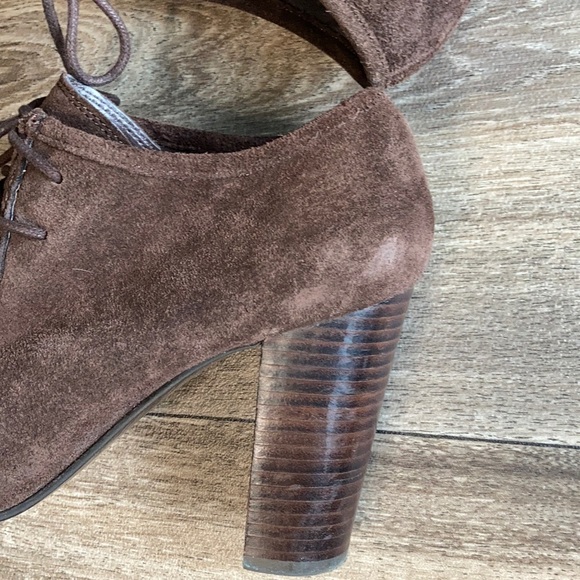 Lauren Ralph Lauren Brown Chunky Heel Bootie Sz 7 - Picture 7 of 10